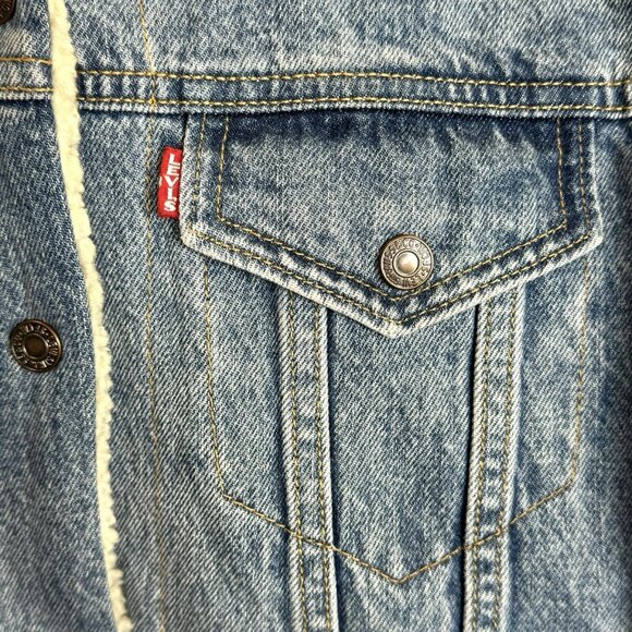 Levi's Ex Boyfriend Sherpa Trucker Hooded Denim Jacket Womens Size Medium - Picture 2 of 7